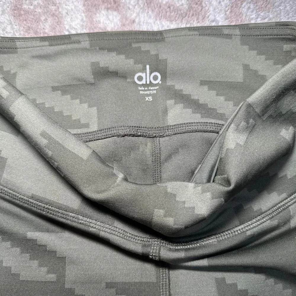 ALO Yoga alo yoga